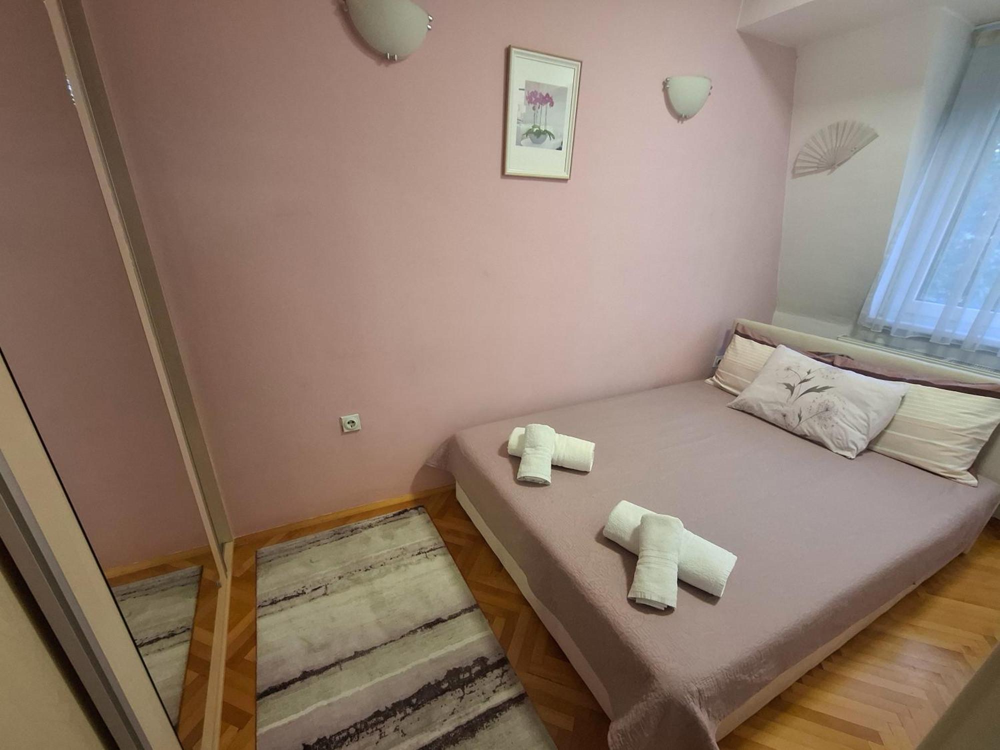 New Apartment 8, Self Check-In, Free Parking Skopje Ngoại thất bức ảnh